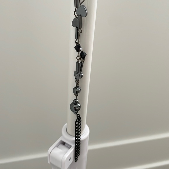 Black beaded necklace - Picture 2 of 2